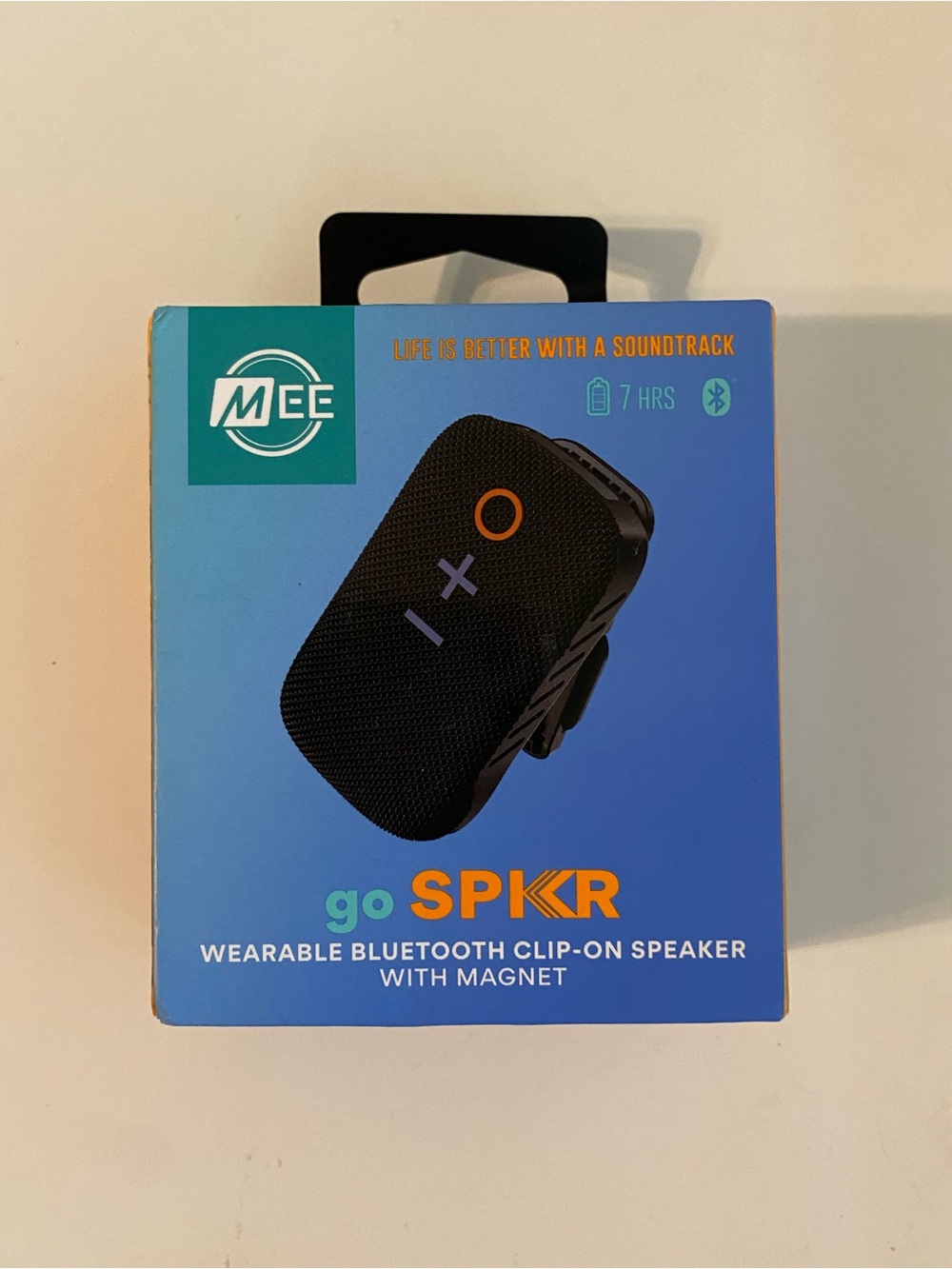 Mee goSPKR Wearable Bluetooth Clip-On Speaker - Black